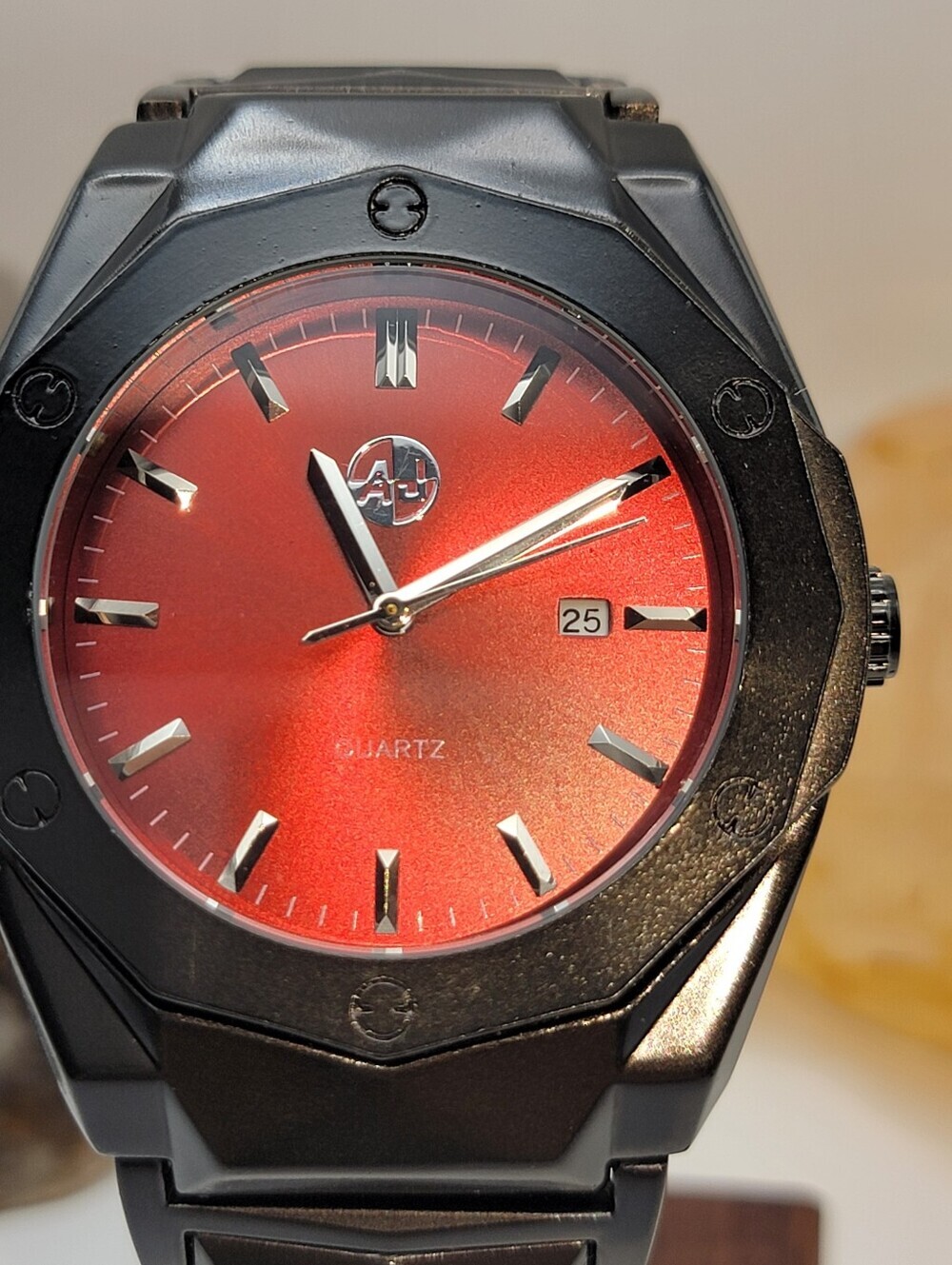 NEW⌚️AJ Quality Watches Black Quartz Men’s 45.5mm Watch – Red Sunray Dial Unisex